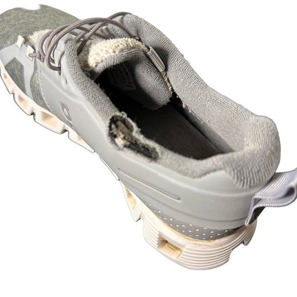 On Running Women’s 8.5 Cloud 5 Terry Sneaker Silver Grey & White Running Shoe - Picture 5 of 11